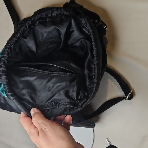 Mini Backpack Green Velvet/Velour W Gold Hardware Drawstring - Picture 3 of 5